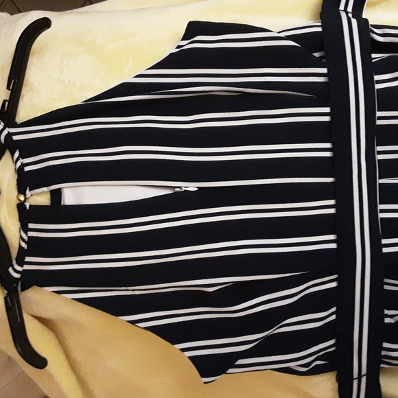 Striped jumpsuit - Picture 4 of 7